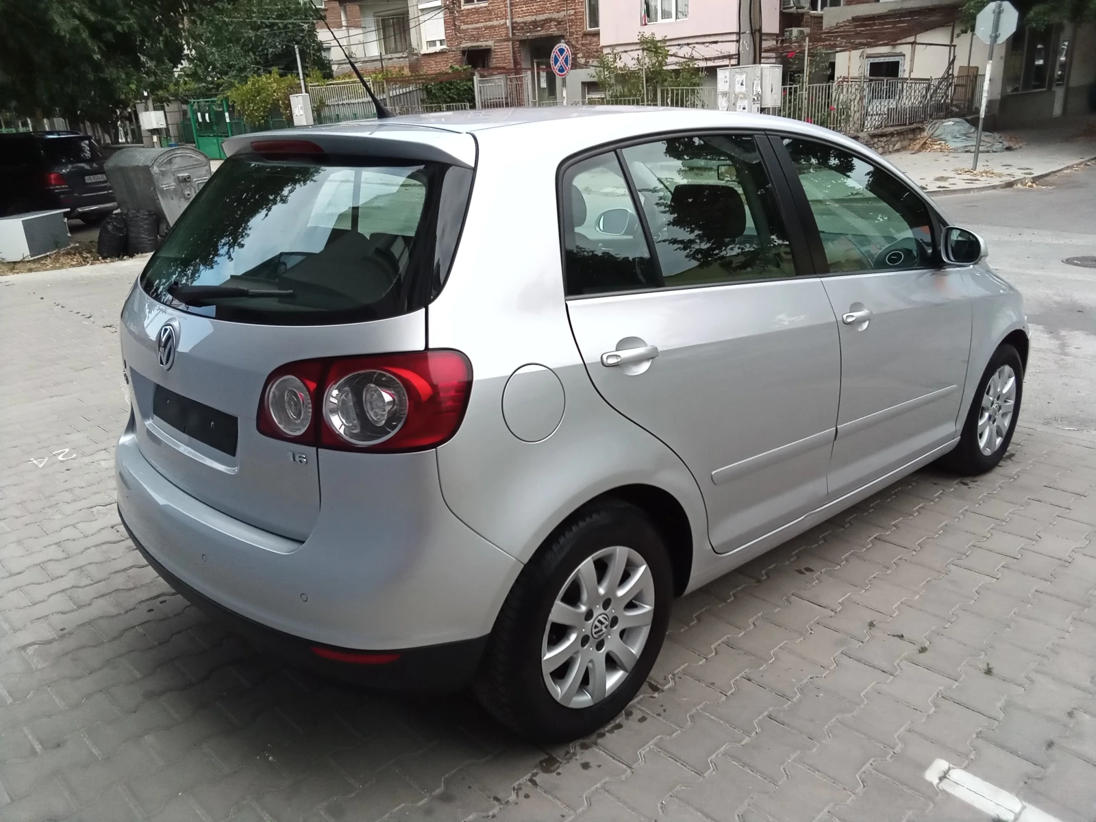 VW Golf 1.6i-102kc., снимка 8 - Автомобили и джипове - 55942549