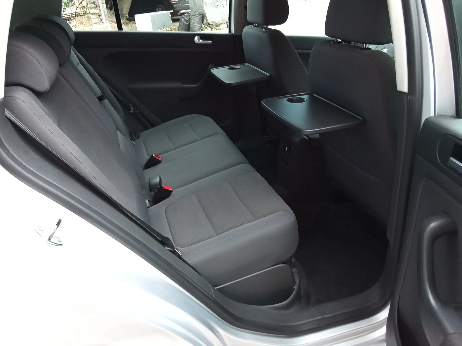 VW Golf 1.6i-102kc., снимка 13 - Автомобили и джипове - 55942549