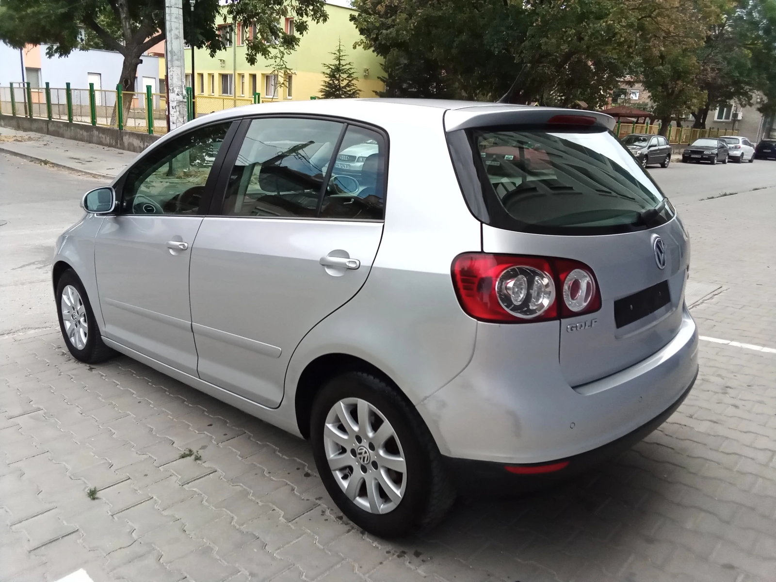 VW Golf 1.6i-102kc., снимка 6 - Автомобили и джипове - 55942549