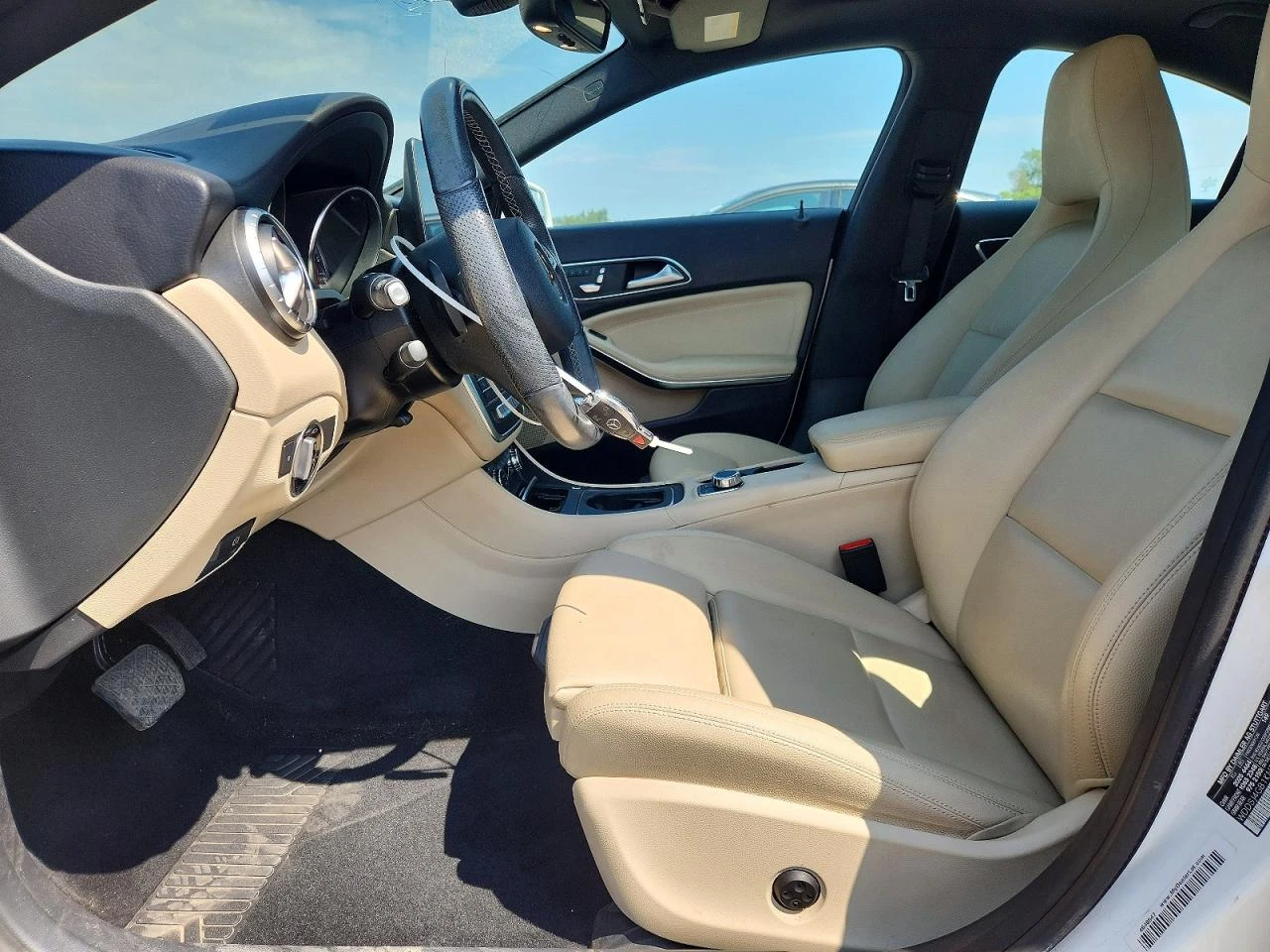 Mercedes-Benz CLA 250 2.0l 4Matic, снимка 7 - Автомобили и джипове - 55995115