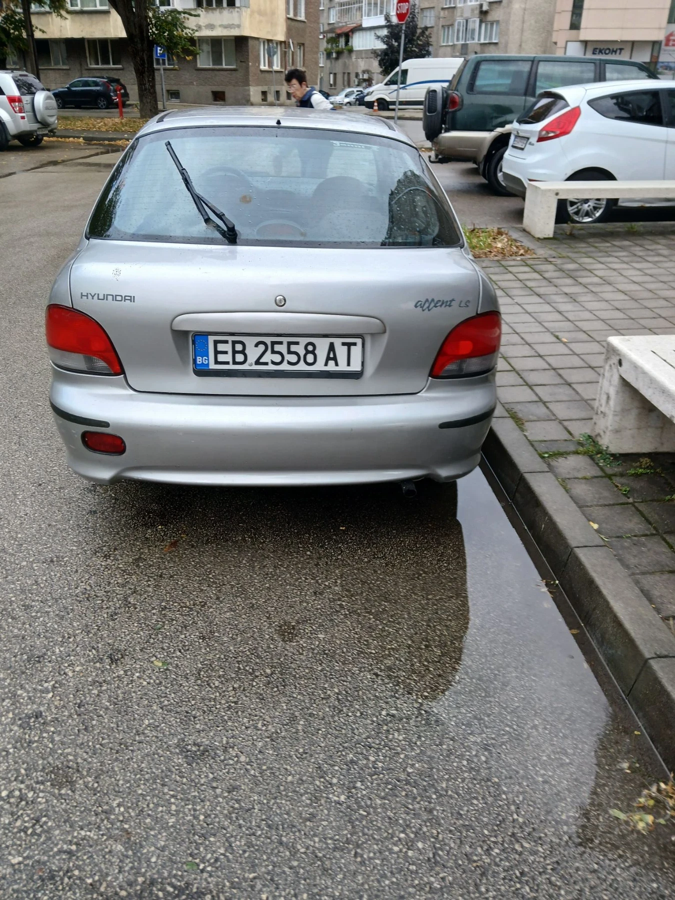 Hyundai Accent, снимка 5 - Автомобили и джипове - 56532259