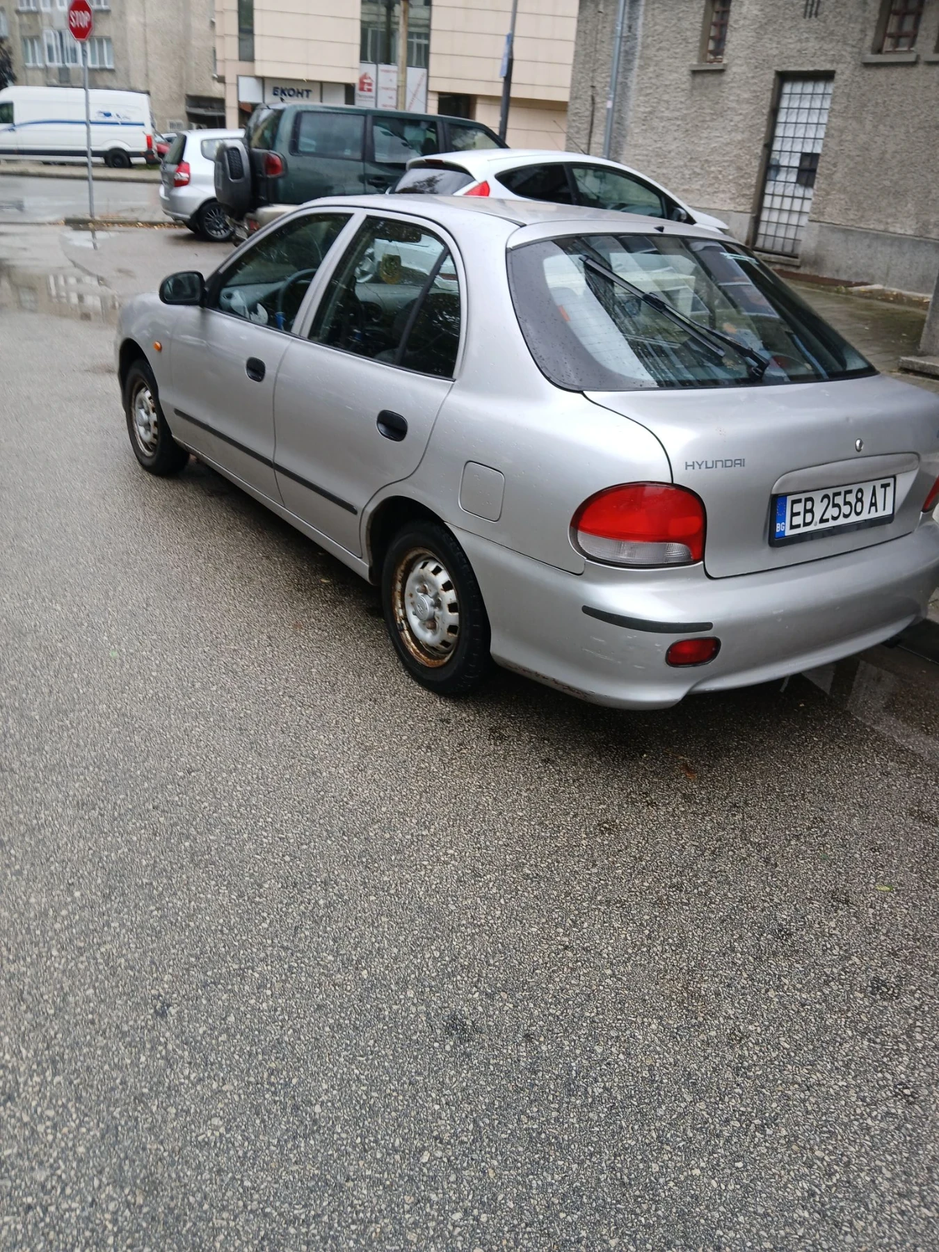 Hyundai Accent, снимка 3 - Автомобили и джипове - 56532259
