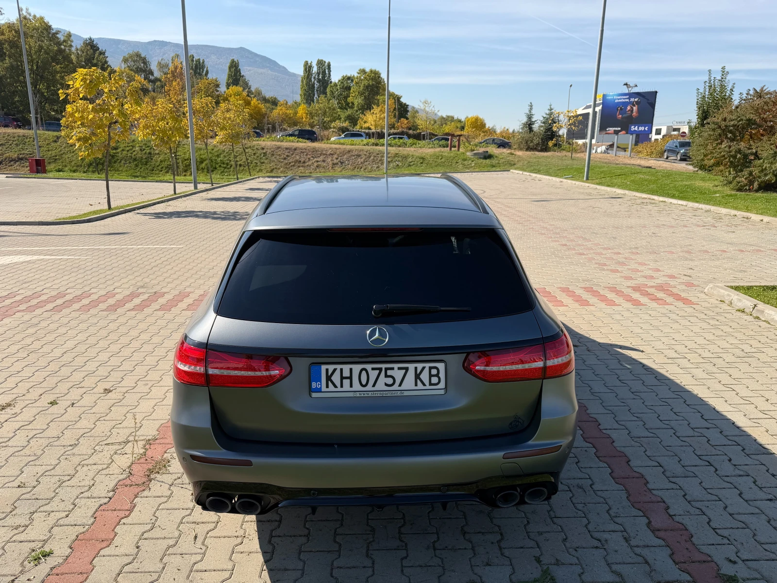 Mercedes-Benz E 53 AMG, снимка 5 - Автомобили и джипове - 56555143