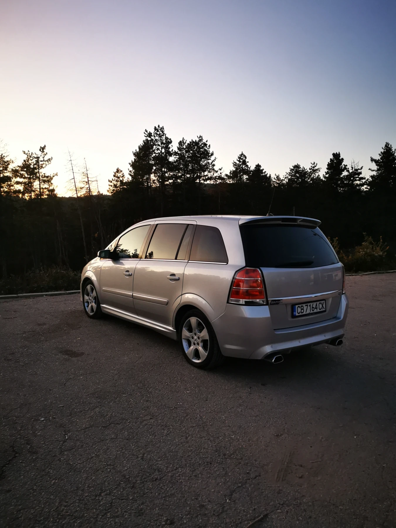 Opel Zafira OPC, снимка 3 - Автомобили и джипове - 56621517