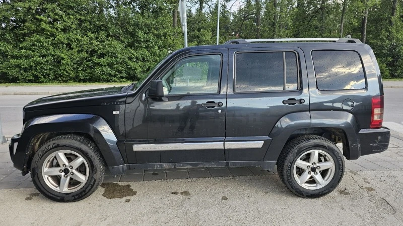 Jeep Cherokee 2.8 CRDI, снимка 10 - Автомобили и джипове - 46981373