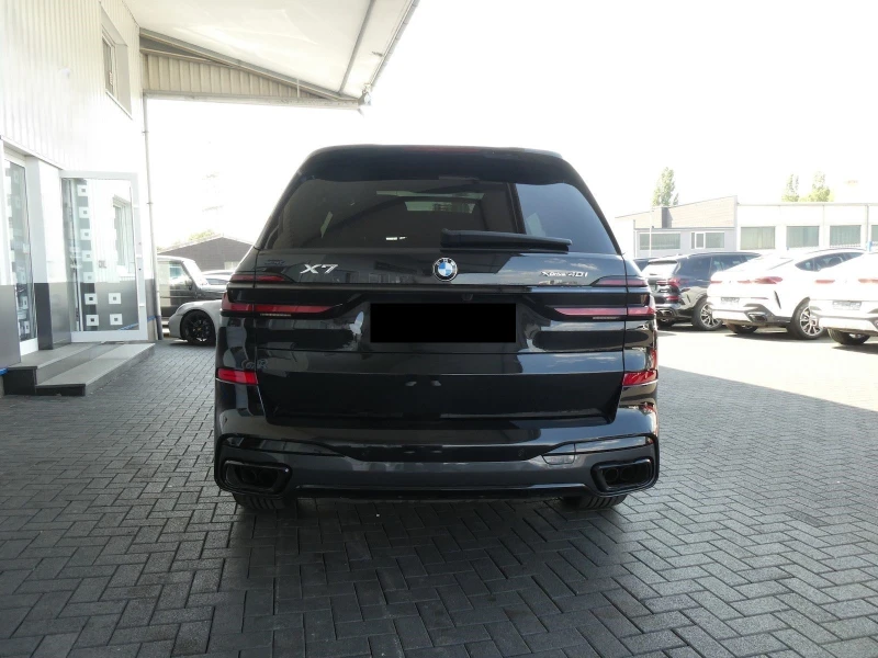 BMW X7 40i/ FACELIFT/ M-SPORT/ PANO/ HEAD UP/ CAMERA/ , снимка 5 - Автомобили и джипове - 48023624