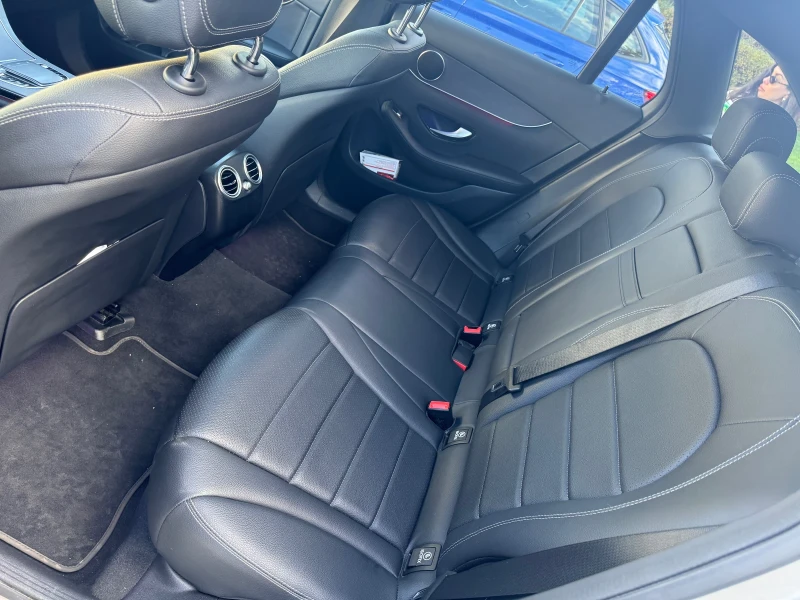 Mercedes-Benz GLC 300 AMG / 9G-tronic / FULL / 94  хил км /, снимка 8 - Автомобили и джипове - 52643928