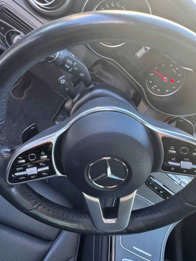 Mercedes-Benz GLC 300 AMG / 9G-tronic / FULL / 94  хил км /, снимка 14 - Автомобили и джипове - 52643928