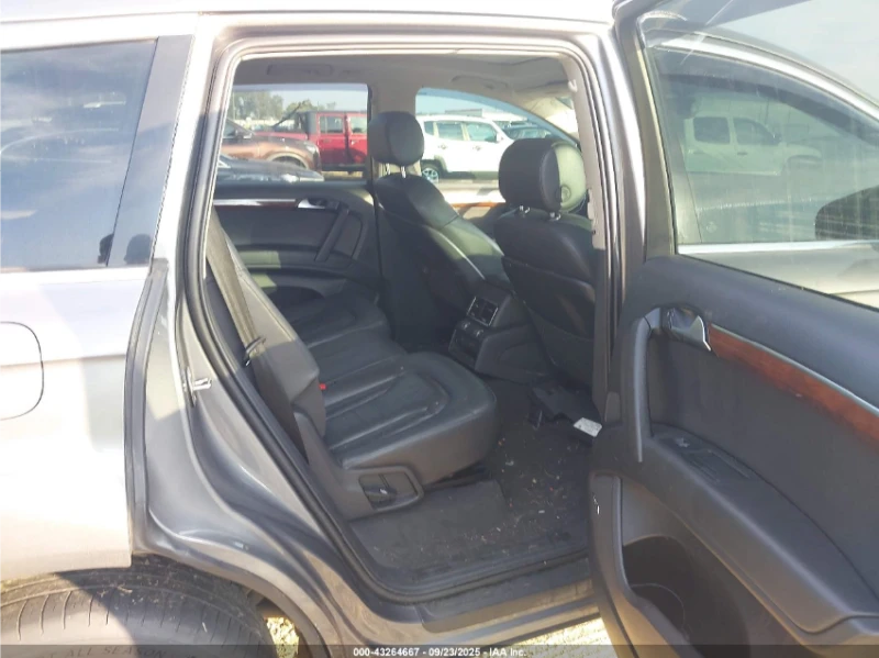 Audi Q7 3.0 TDI / PREMIUM PLUS / BOSE / ПОДГРЕВИ /, снимка 9 - Автомобили и джипове - 52724176