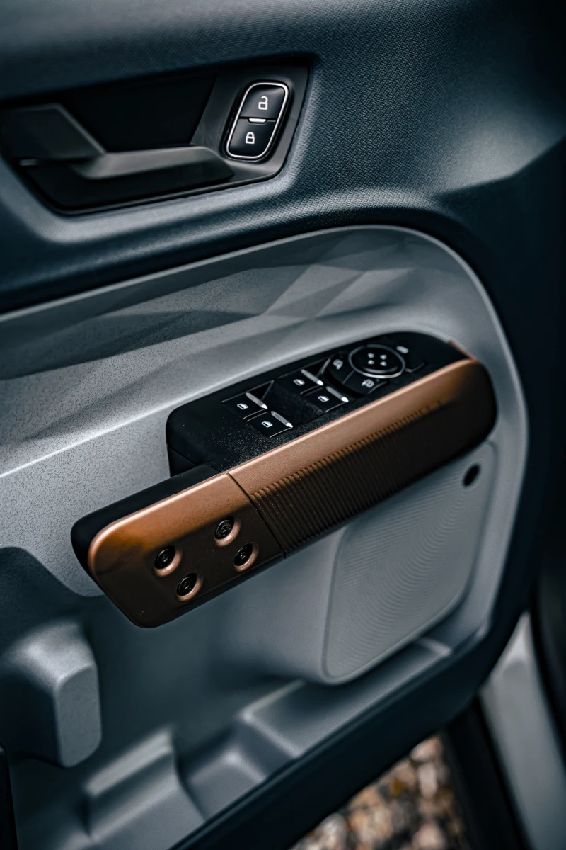 Ford Maverick 2.0 LARIAT, снимка 14 - Автомобили и джипове - 53376247