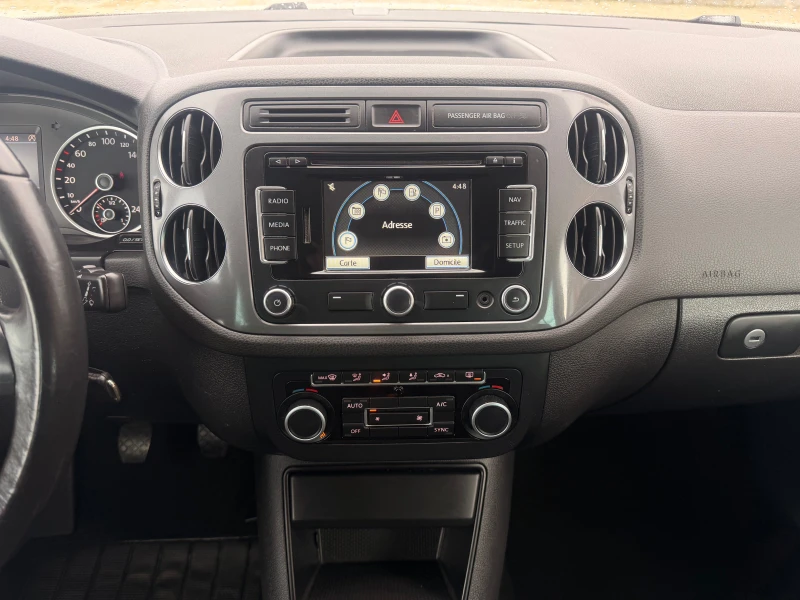 VW Tiguan 2.0TDI* NAVI* 6SK* 140KS* LIZING, снимка 13 - Автомобили и джипове - 53497441