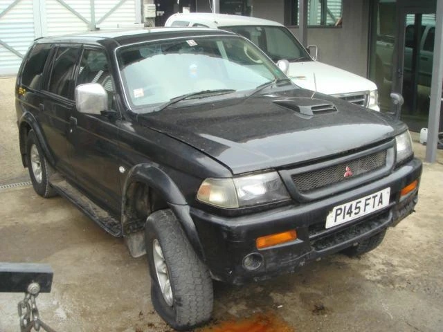 Mitsubishi Pajero sport 2.8TDi, снимка 2 - Автомобили и джипове - 46834147