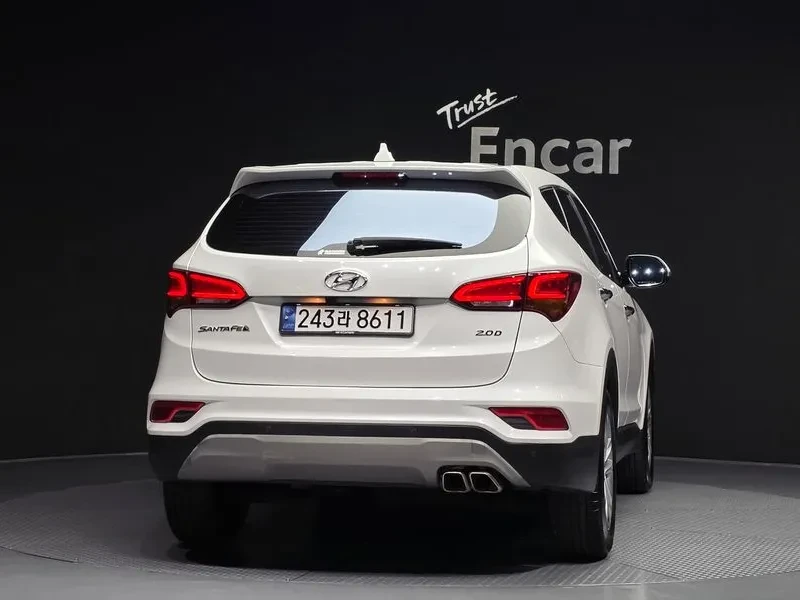 Hyundai Santa fe 2.0, снимка 4 - Автомобили и джипове - 54872339