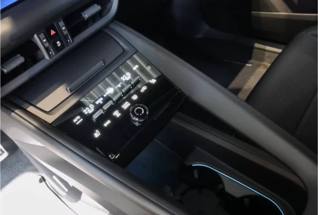 Porsche Macan 4S* DISTR* BOSE* 360CAM* MEMORY* LED* , снимка 14 - Автомобили и джипове - 55664087