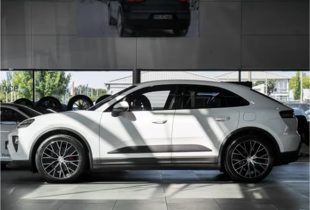 Porsche Macan 4S* DISTR* BOSE* 360CAM* MEMORY* LED* , снимка 7 - Автомобили и джипове - 55664087