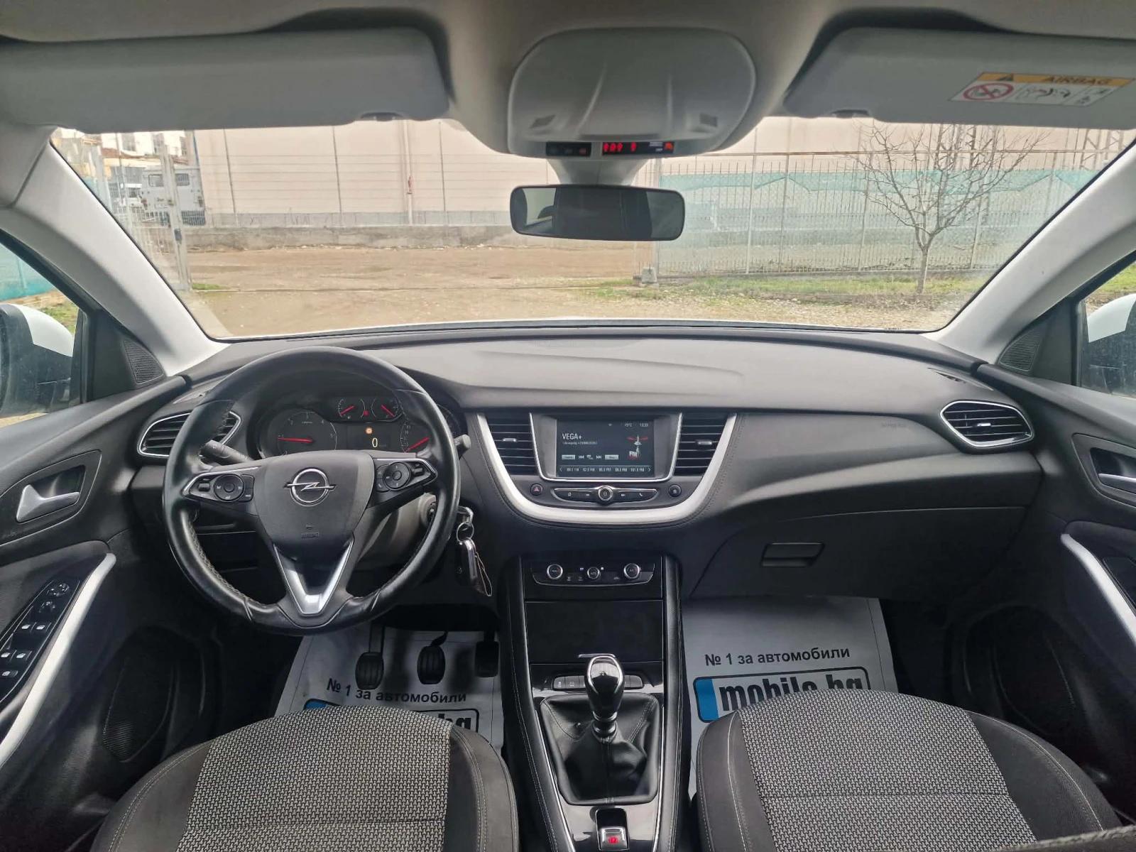 Opel Grandland X 1.6HDi 120/E6 - изображение 9