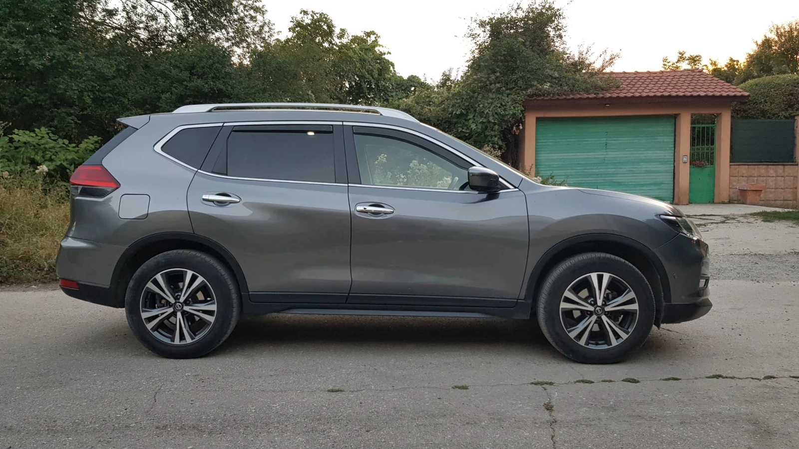 Nissan X-trail Key less / panorama / navi / 360 camera, снимка 3 - Автомобили и джипове - 53438827