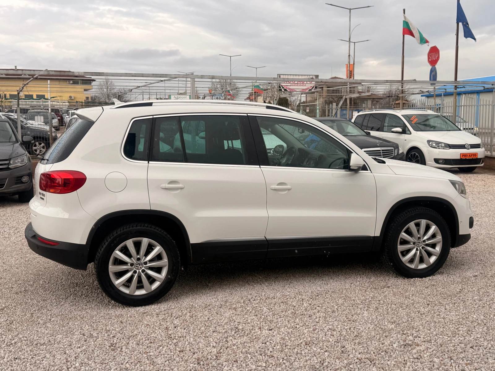 VW Tiguan 2.0TDI* NAVI* 6SK* 140KS* LIZING | Mobile.bg � ����������� 4