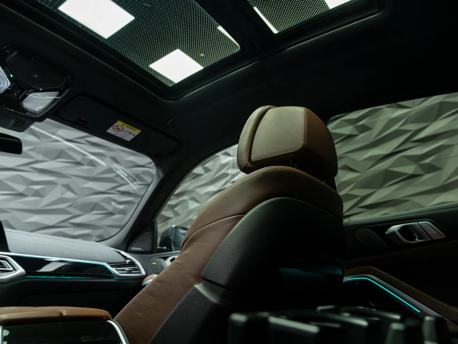 BMW X6 XDRIVE 40D* M Sportpack* H&K* МАСАЖ* 360* PANO* * , снимка 8 - Автомобили и джипове - 54037167