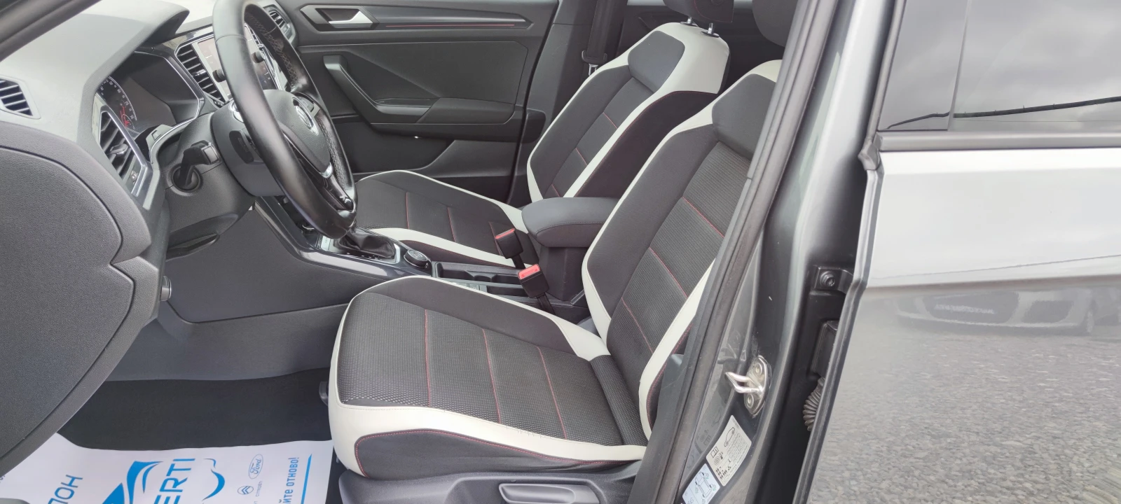 VW T-Roc 2.0TDI 4MOTION , снимка 9 - Автомобили и джипове - 54064582