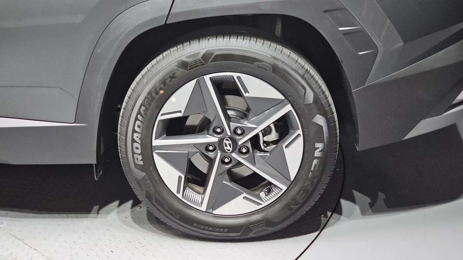 Hyundai Tucson 2026* ЧИСТО НОВ* 938 КМ* КРАЙНА ЦЕНА, снимка 5 - Автомобили и джипове - 54243880