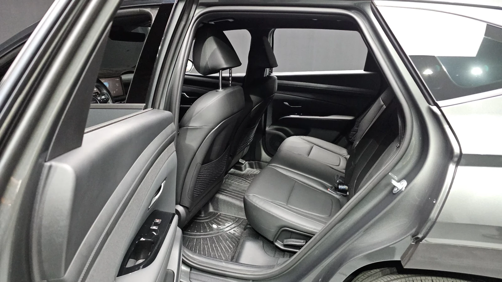 Hyundai Tucson 2026* ЧИСТО НОВ* 938 КМ* КРАЙНА ЦЕНА, снимка 14 - Автомобили и джипове - 54243880