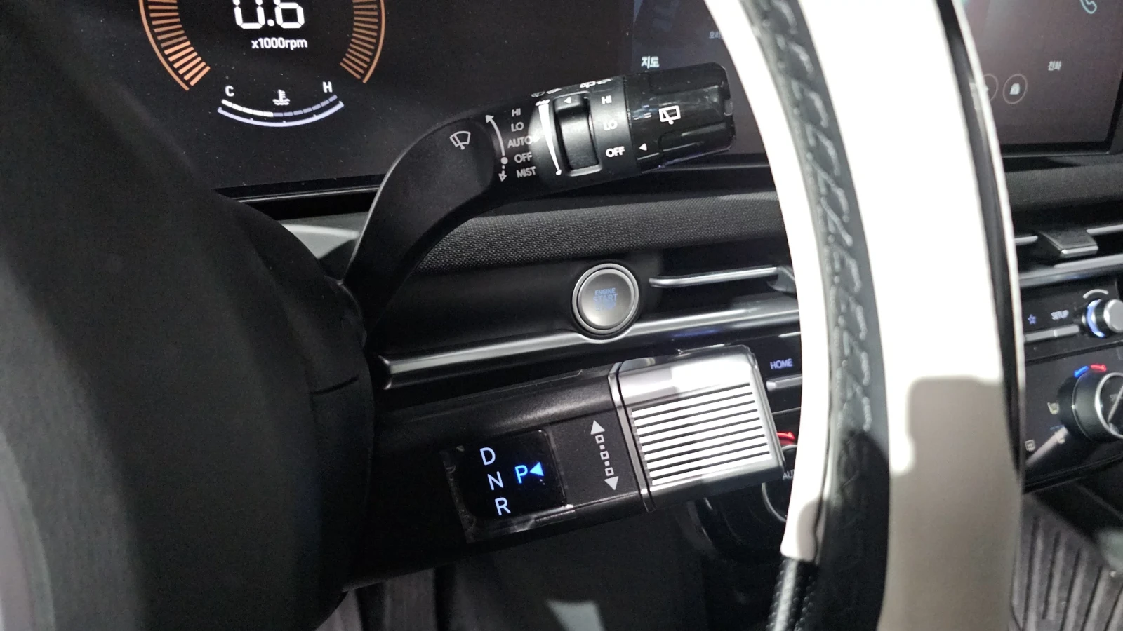 Hyundai Tucson 2026* ЧИСТО НОВ* 938 КМ* КРАЙНА ЦЕНА, снимка 12 - Автомобили и джипове - 54243880