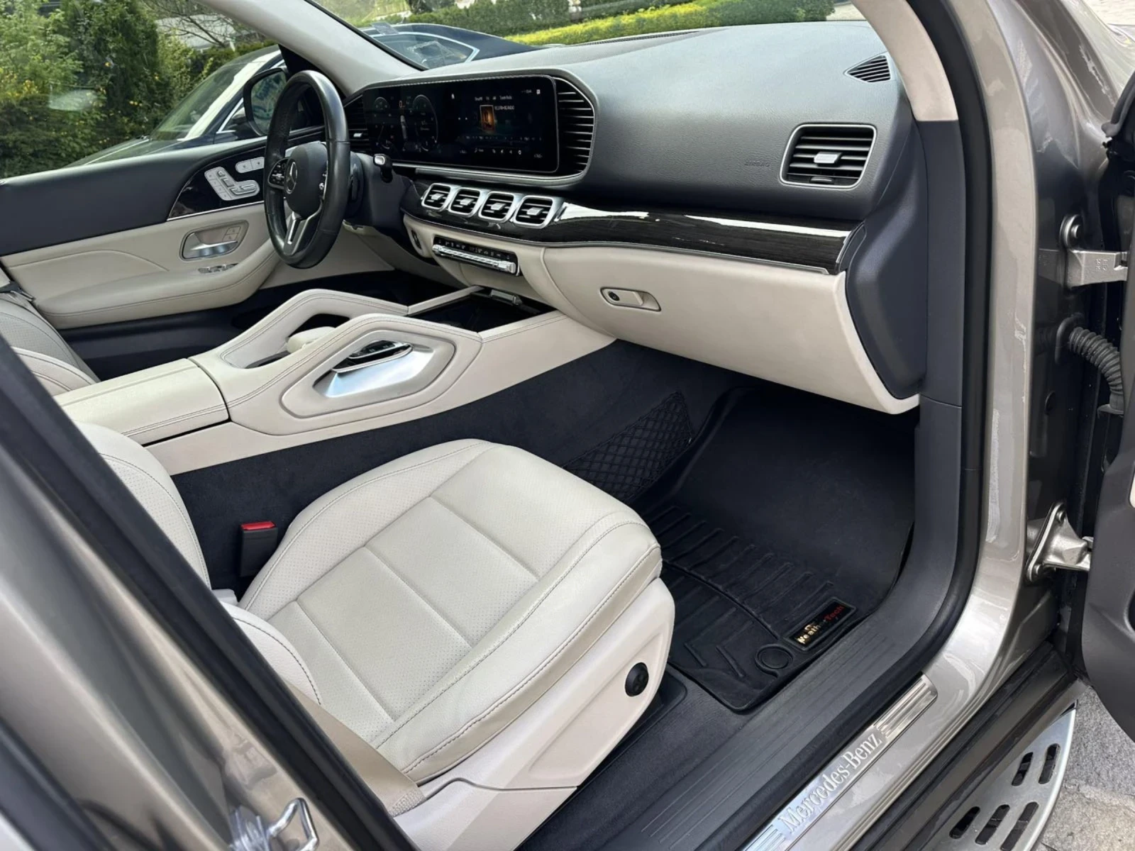 Mercedes-Benz GLE 350 4MATIC/AMG/Burmester/Hud/360Cam/Pano , снимка 10 - Автомобили и джипове - 54419020