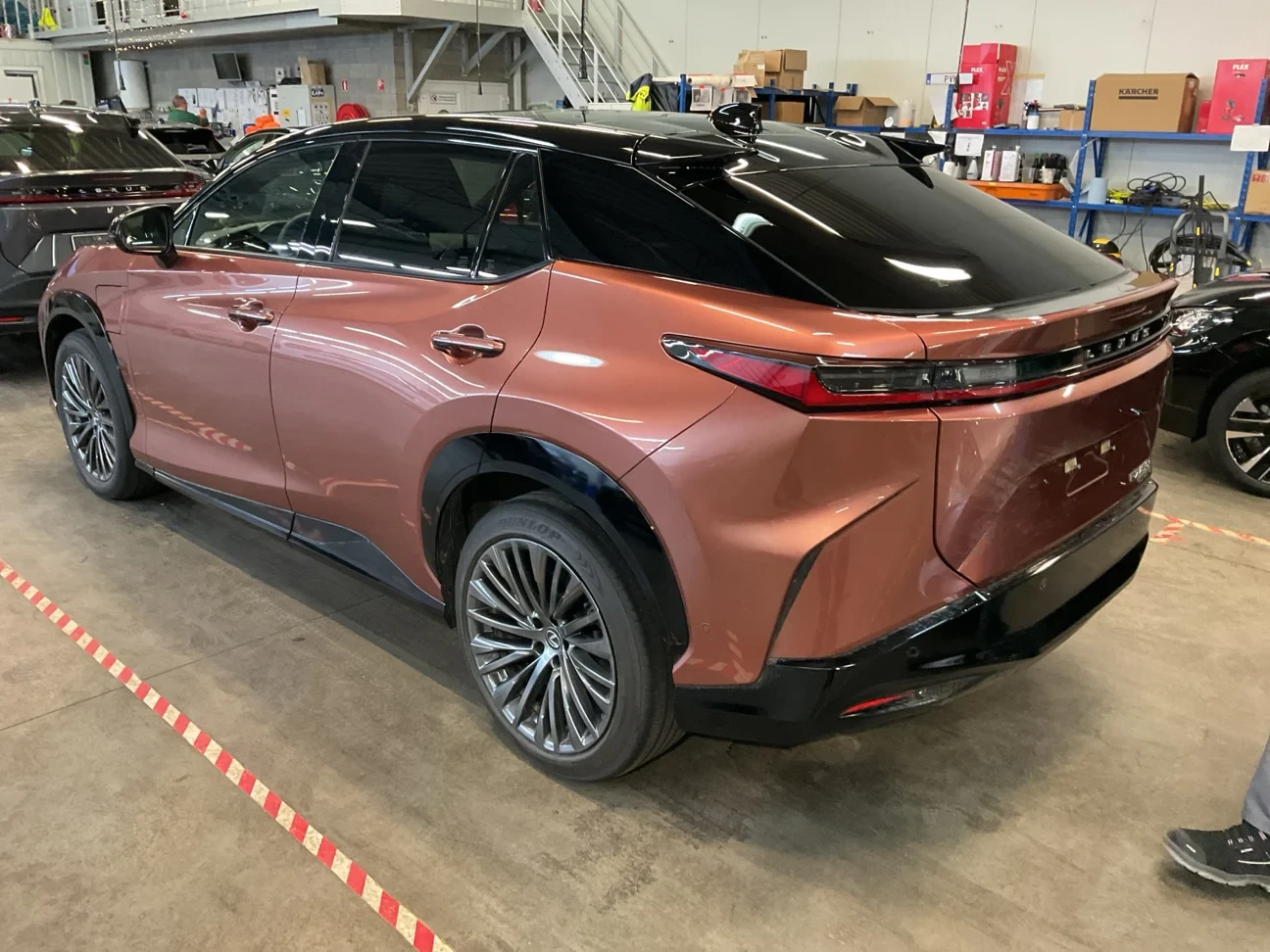 Lexus RZ 450e SUV 450e Privilege Line AWD, снимка 4 - Автомобили и джипове - 54645009