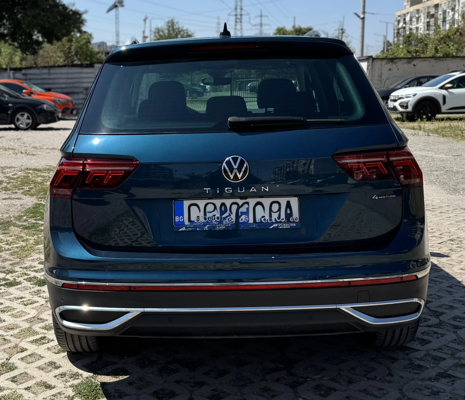 VW Tiguan  Elegance, 2.0TDI, 200hp, 4х4, снимка 5 - Автомобили и джипове - 56139740