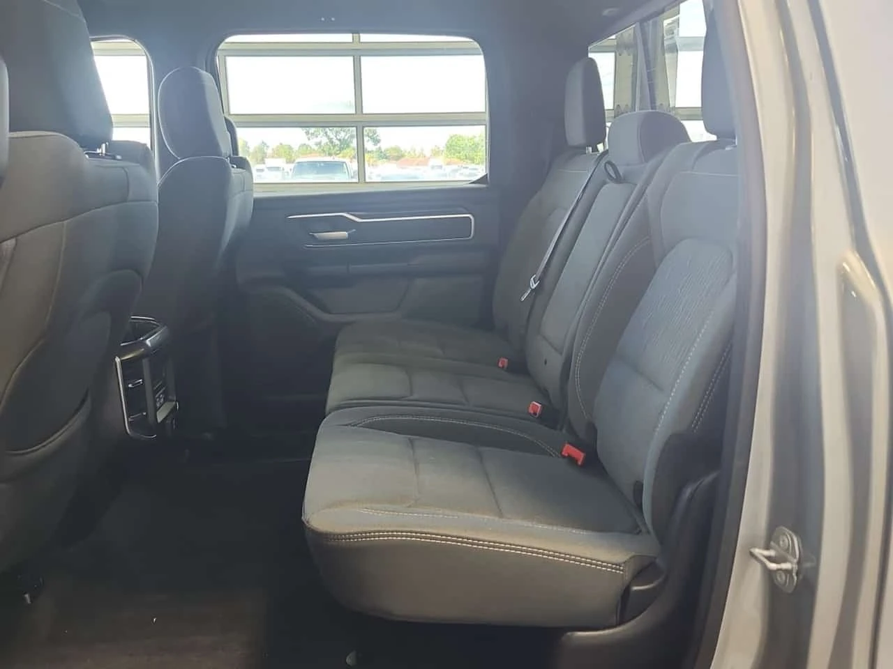Dodge RAM 1500 * 4x4 Crew Cab 5'7" Box Big Horn Crew Cab , снимка 12 - Автомобили и джипове - 56170218