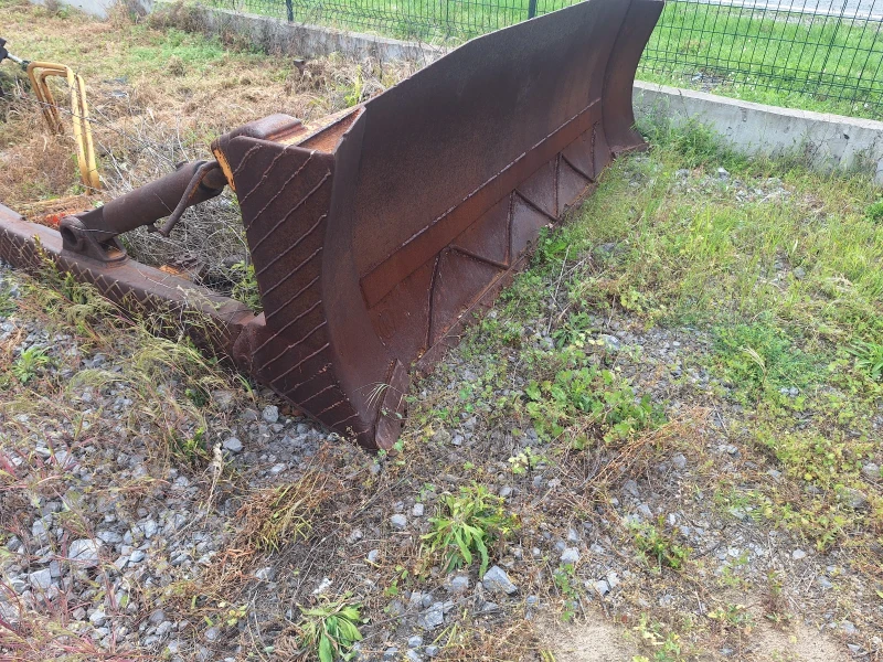 Булдозер Друга 3 метра, снимка 8 - Индустриална техника - 53214863