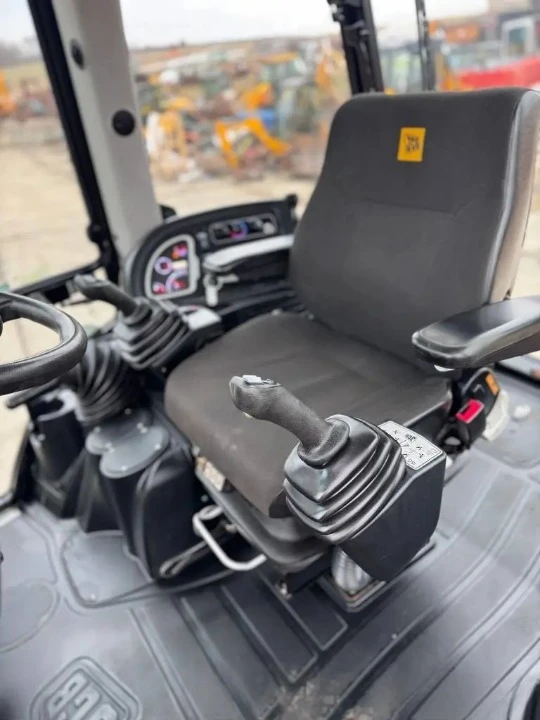 Багер JCB 3CX ECO - изображение 2