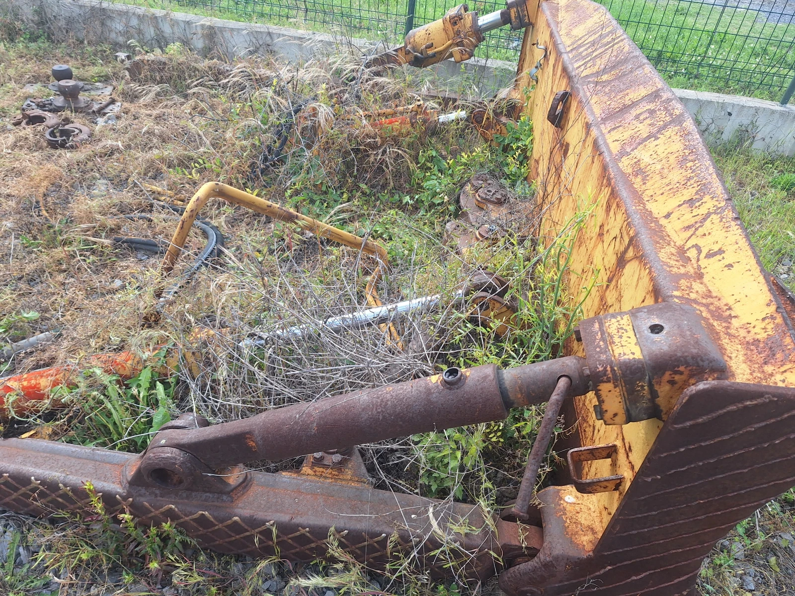 Булдозер Друга 3 метра, снимка 1