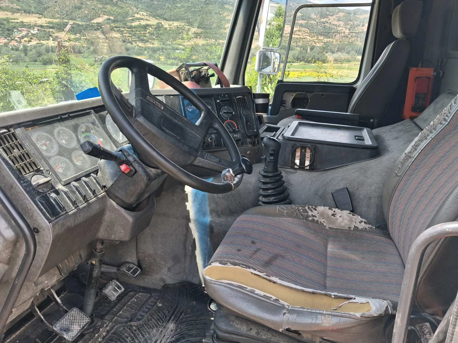 Бетон помпа Volvo FL10, снимка 9 - Индустриална техника - 54843789