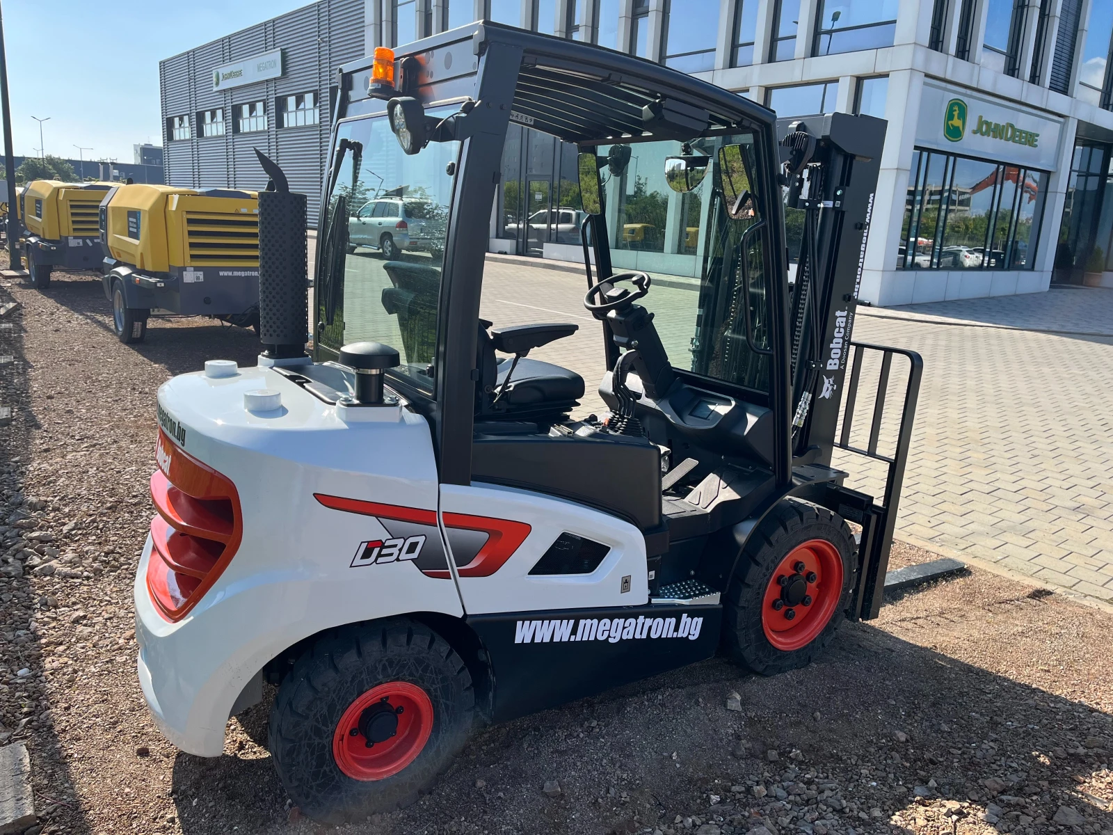 ������� Bobcat D30S-9 | Mobile.bg � ����������� 6