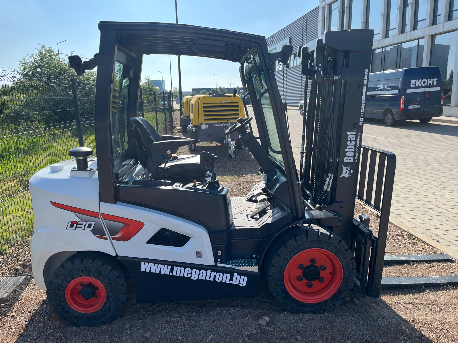 ������� Bobcat D30S-9 | Mobile.bg � ����������� 9