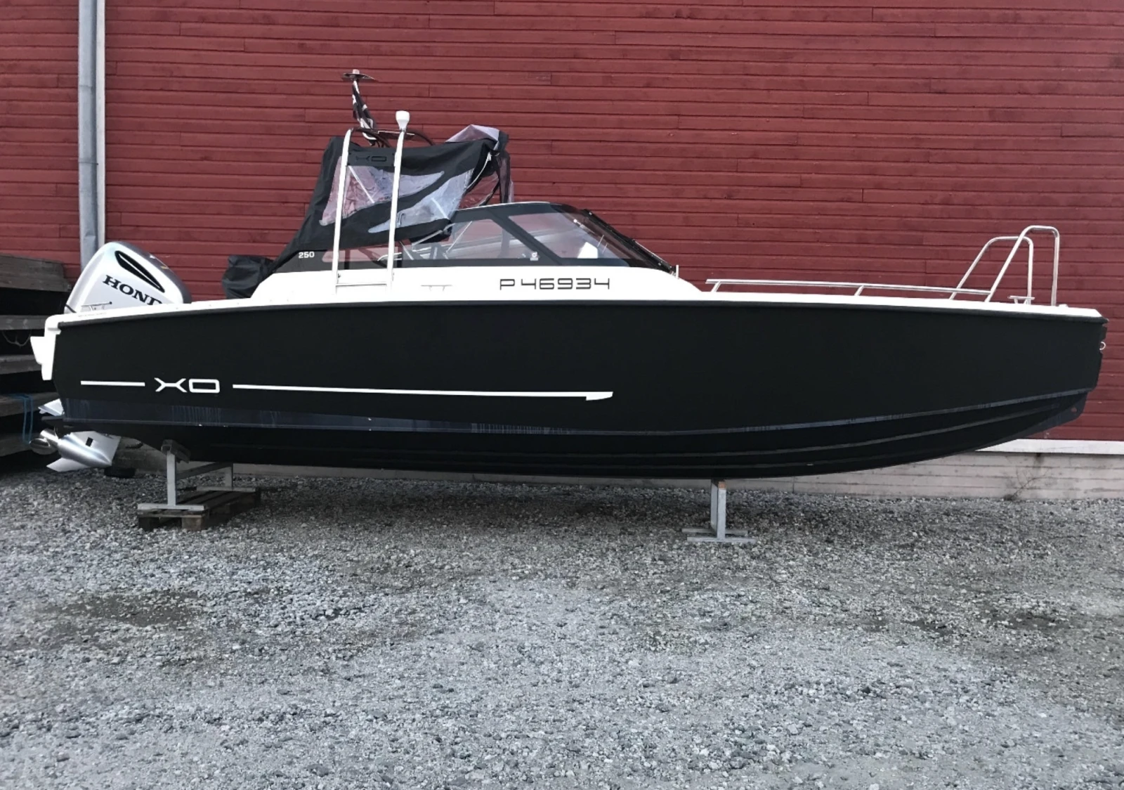 Моторна яхта Собствено производство XO 250 OPEN, снимка 2 - Воден транспорт - 55573913