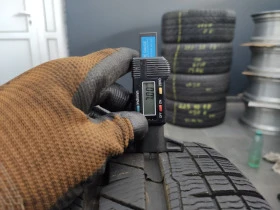 Гуми Зимни 235/35R19, снимка 3