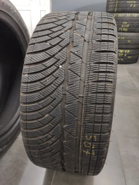 Гуми Зимни 235/35R19, снимка 2