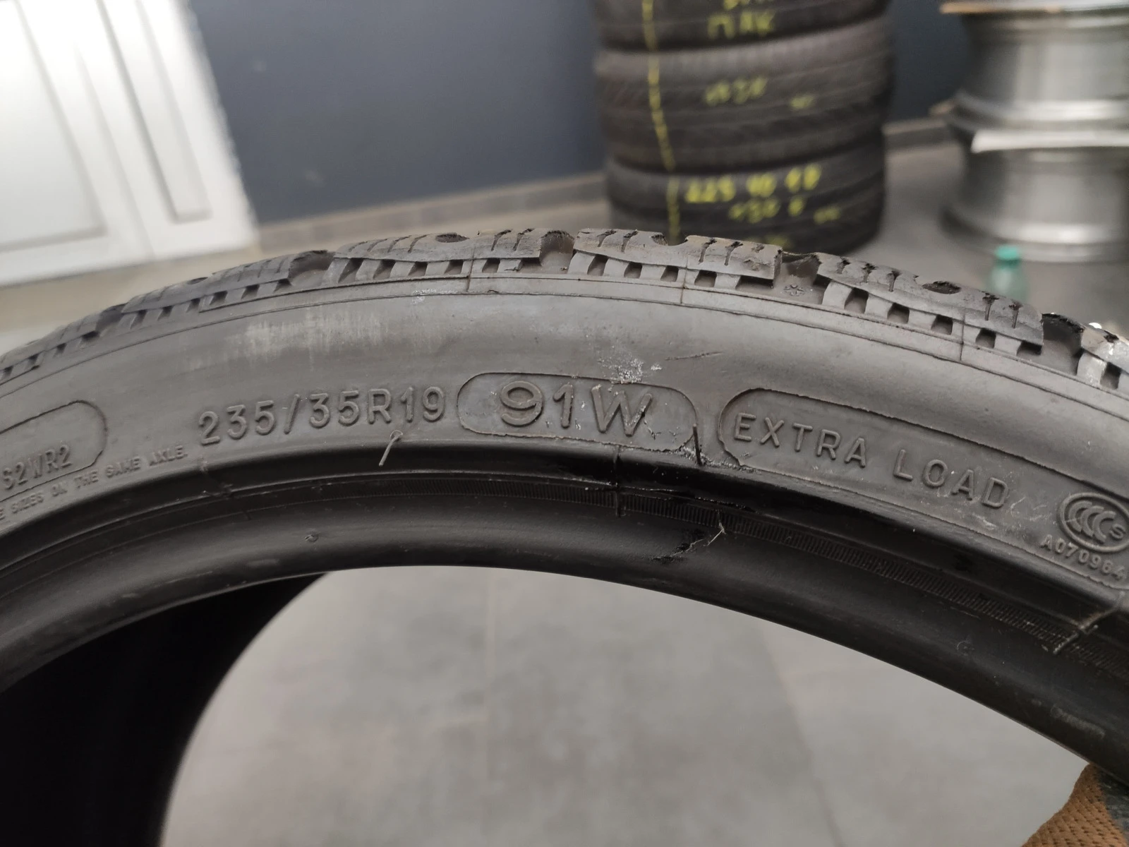  235/35R19 | Mobile.bg   5