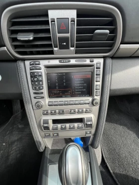 Porsche 911 Карера 4, снимка 13