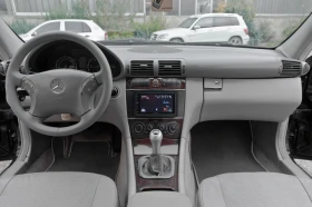 Mercedes-Benz C 220 НОВИ ГУМИ// FACELIFT// CARPLAY// , снимка 12