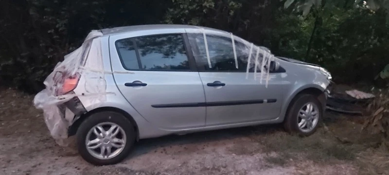 Renault Clio 1.5dci , 86к.с., снимка 2 - Автомобили и джипове - 47292387