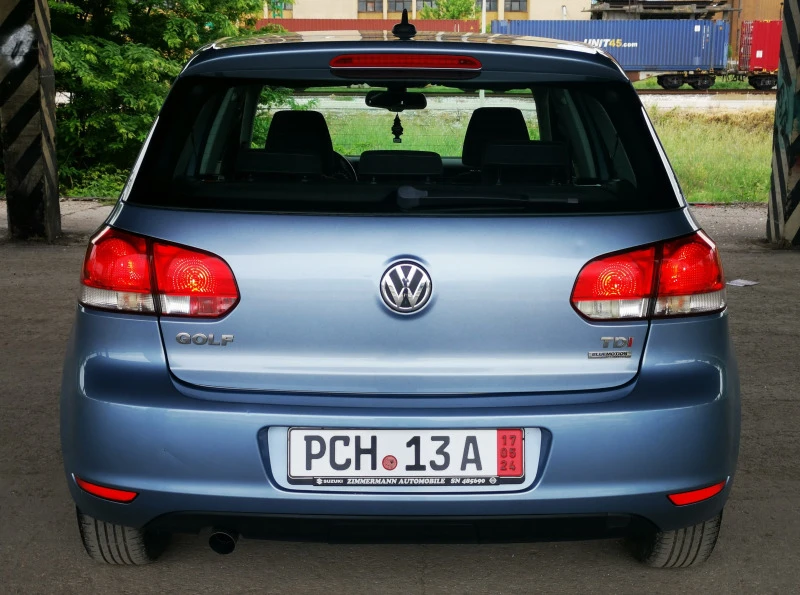 VW Golf 1.6TDI Style Blue Motion, снимка 4 - Автомобили и джипове - 47194382