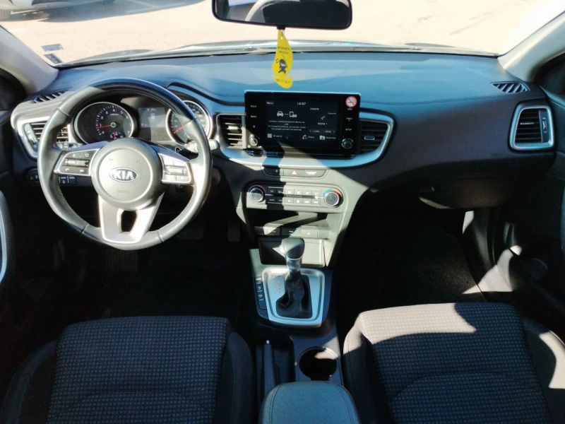 Kia Ceed 1.5 T-gdi Comfort, снимка 8 - Автомобили и джипове - 47874834