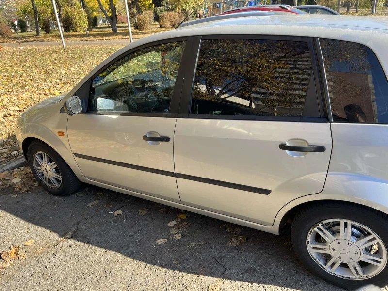 Ford Fiesta, снимка 5 - Автомобили и джипове - 48819189