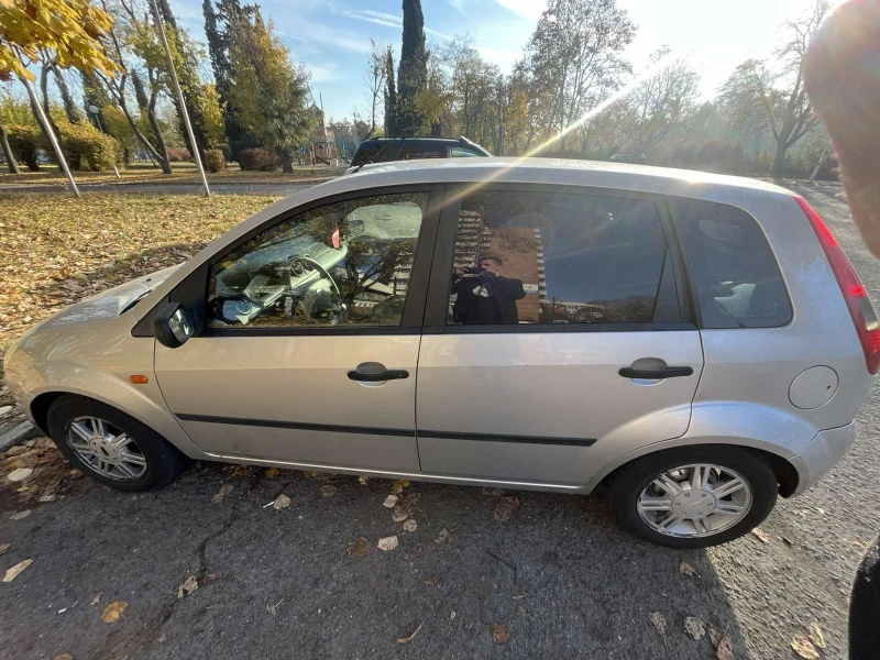 Ford Fiesta, снимка 10 - Автомобили и джипове - 48819189