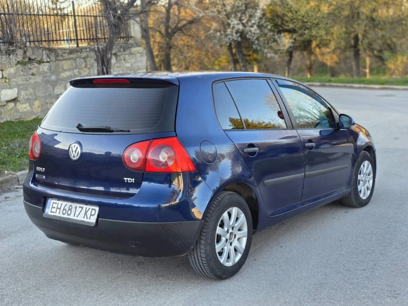 VW Golf V, снимка 5 - Автомобили и джипове - 49588513