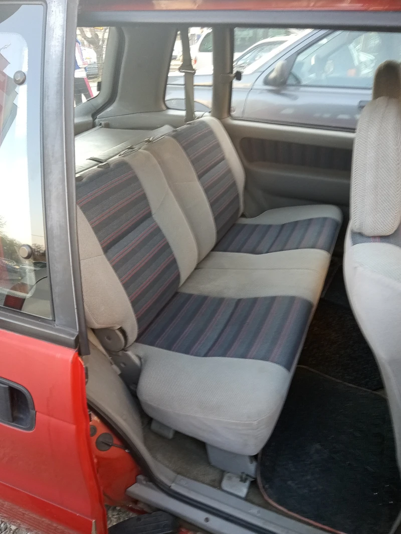 Mitsubishi Space runner, снимка 4 - Автомобили и джипове - 52269507